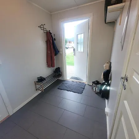 Ferienhaus Hus Med Bil I Lofoten Leknes