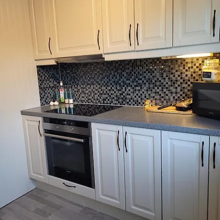 Ferienhaus Hus Med Bil I Lofoten Leknes